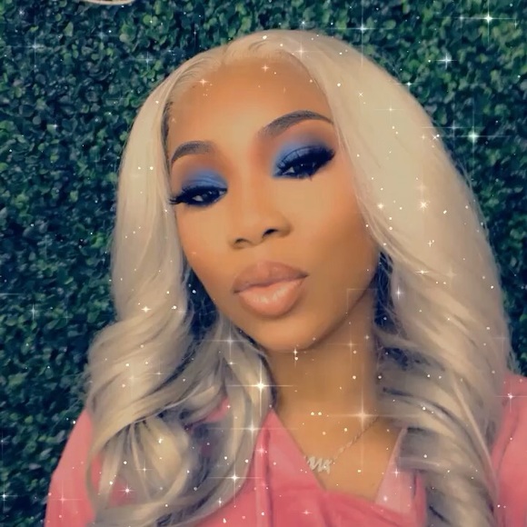 Meet your Posher, Anne - Picture 1 of 1